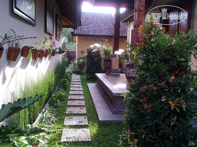 Фотографии отеля  Uma Dewi Guest House 