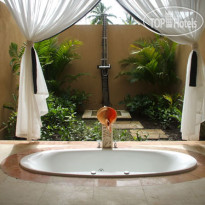 Aruna Villa