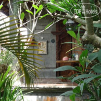 Bali Moon Guest House 