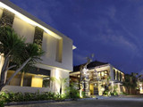 Фотографии отеля  D'Penjor Seminyak 4*