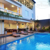 D lima Hotel & Villas 