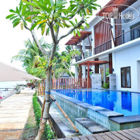 Padma Sari Beach Front Resort 