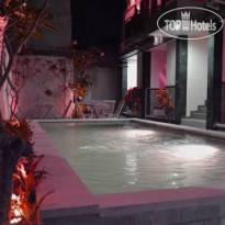 Pink Bali Hotel 