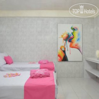 Pink Bali Hotel 