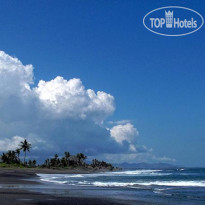 Nirmala Guest House Пляж