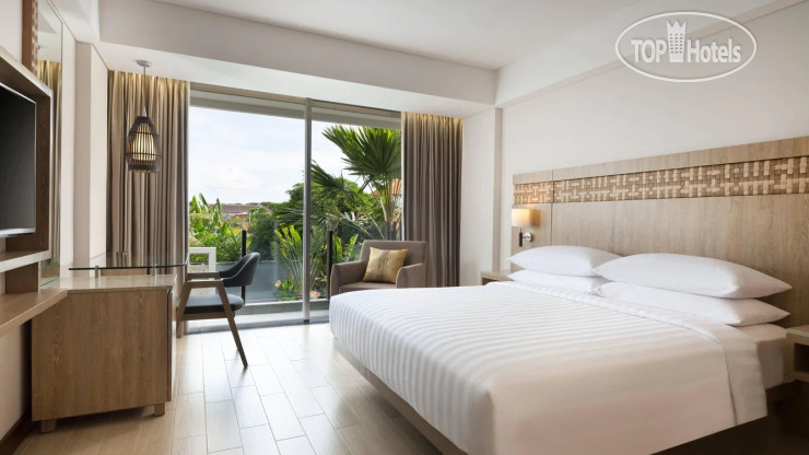 Фотографии отеля  Fairfield by Marriott Bali Legian 4*