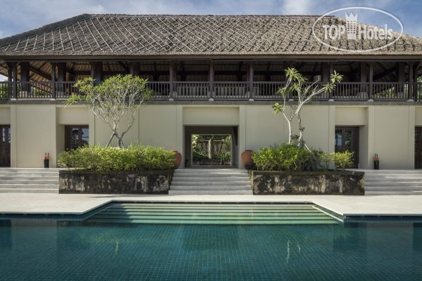 REVIVO Wellness Resort