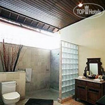 Villa Eight