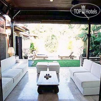Villa Eight
