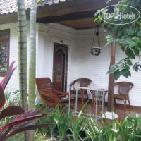 Pondok Prima Cottages 2*