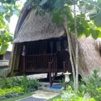 Song Lambung Beach Huts 