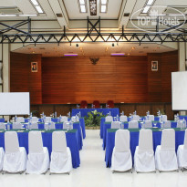 The Hills Bukittinggi Hotel & Convention 