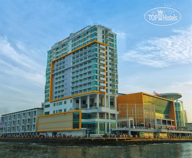 Фотографии отеля  Swiss-Belhotel Balikpapan 4*