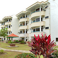 Фото Colonnades Condominium