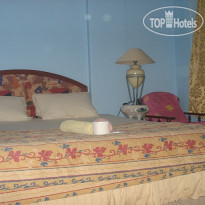 Casavilla Travellers Lodge & Budget Hotel 