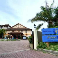 Puteri Bayu Beach Resort 3*