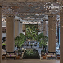 Shangri-La Singapore Hotel Lobby