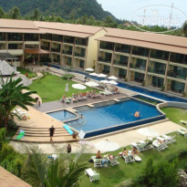 Lanta Pura Beach Resort 