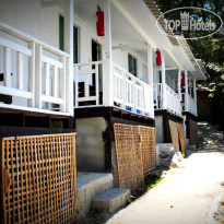 Phi Phi Cozy Sea Front Resort 