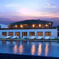 Twin Lotus Resort & SPA 4*