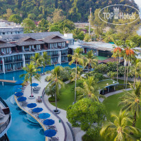 Holiday Ao Nang Beach Resort Exterior