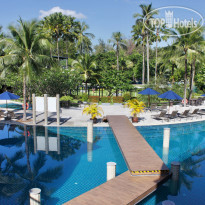 Holiday Ao Nang Beach Resort Exterior