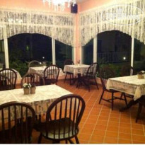 Ruen Maihom Riverside Cottage