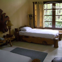 Mom Chailai Forest Retreat 