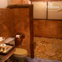 Mom Chailai Forest Retreat 