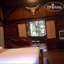 Mom Chailai Forest Retreat 