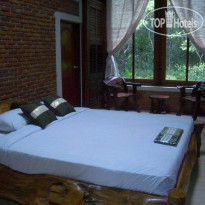 Mom Chailai Forest Retreat 