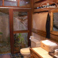 Mom Chailai Forest Retreat 