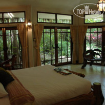 Mom Chailai Forest Retreat 