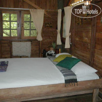 Mom Chailai Forest Retreat 