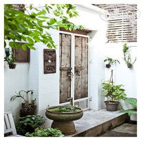 Littlest Guesthouse Отель