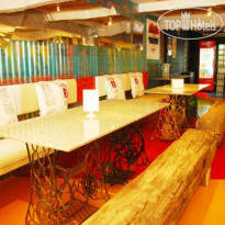 Silom Art Hostel