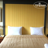 The Canal Hotel 