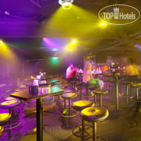 Grace Hotel Бар