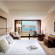 Royal Pacific Hotel 
