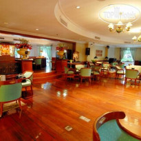 Evergreen Laurel Hotel