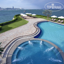 lagoon pool в Dusit Thani Pattaya 5*