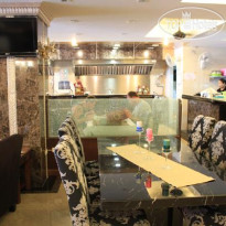 Maleez Lodge Hotel & Restaurant