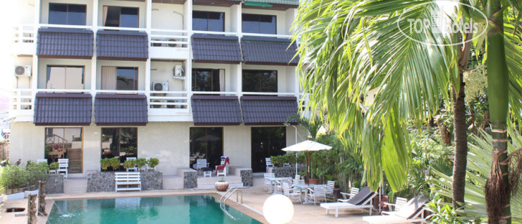 Natural Beach Hotel
