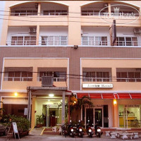 Jomtien Hostel 2*