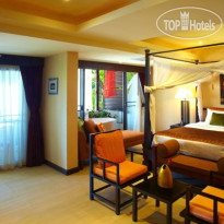 Room Club The Bed Suite