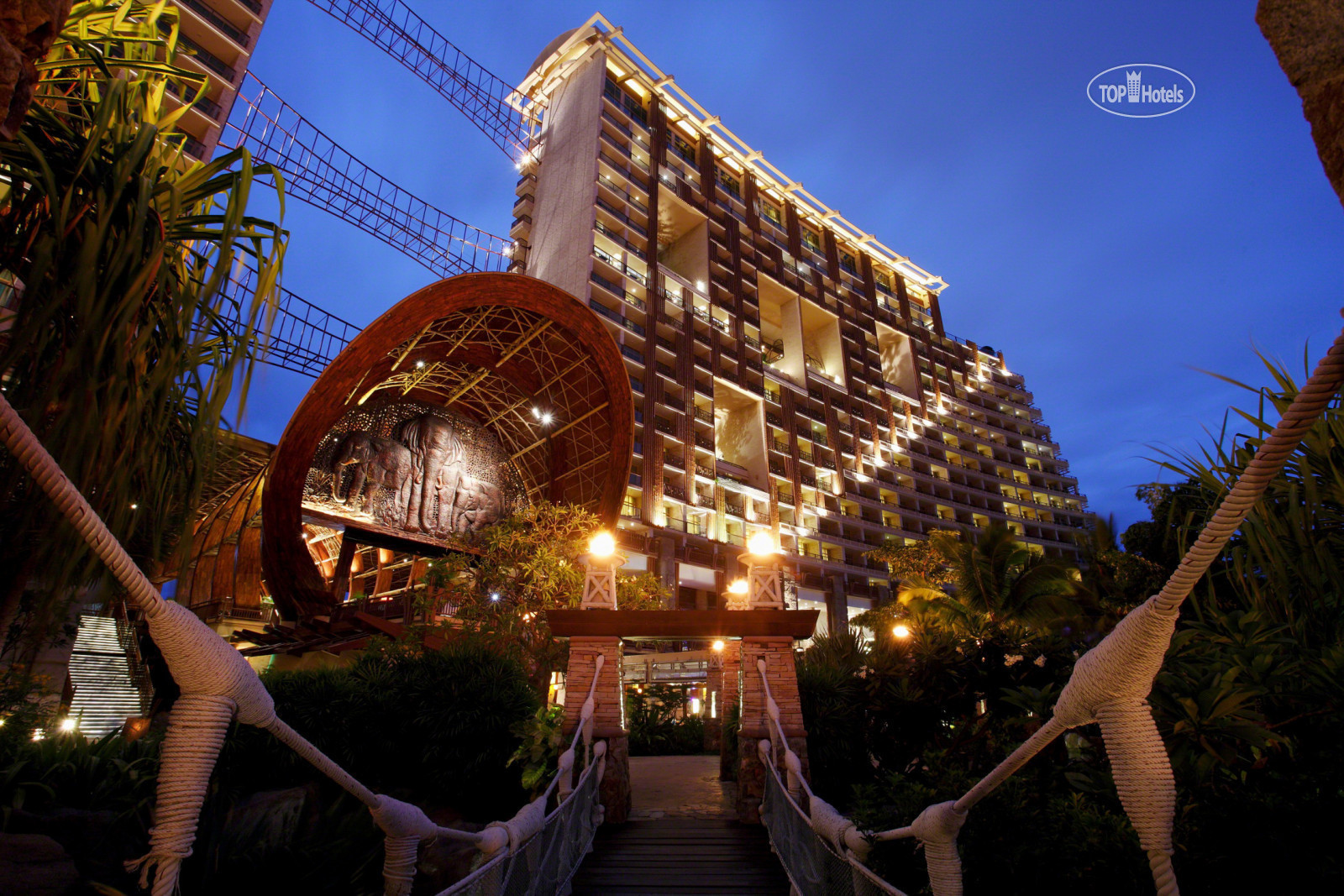 Центара гранд мираж паттайя. Centara Grand Mirage Beach Resort Pattaya. Таиланд Centara Grand Мираж. Паттайя Гранд Мираж Паттайя центара. Тайланд Паттайя отель центара Гранд Мираж.