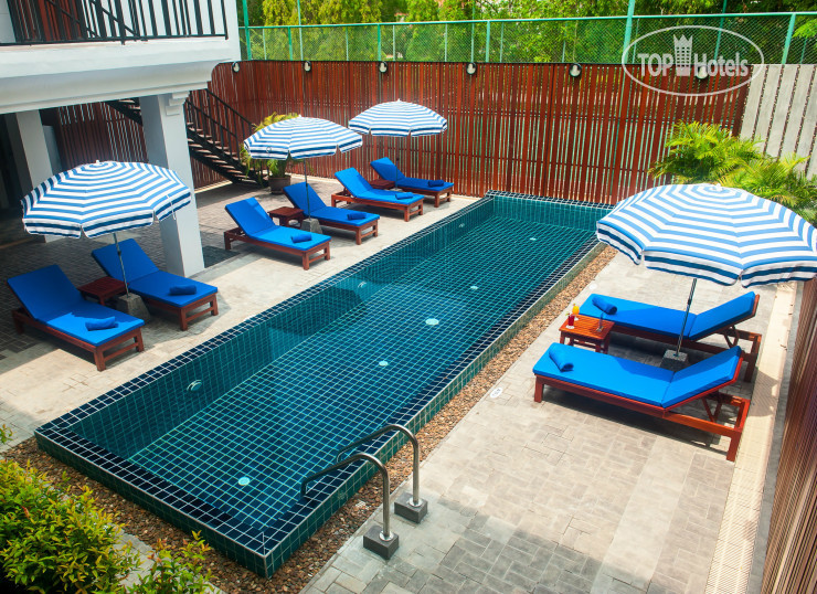 Фотографии отеля  Lap Roi Karon Beachfront 3*