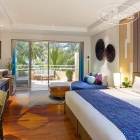 Holiday Inn Resort Phuket Deluxe Pool View: One king siz