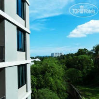 B2 Phuket Boutique & Budget Hotel Отель