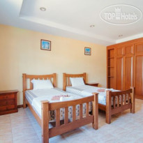 U Ksenii Guesthouse 